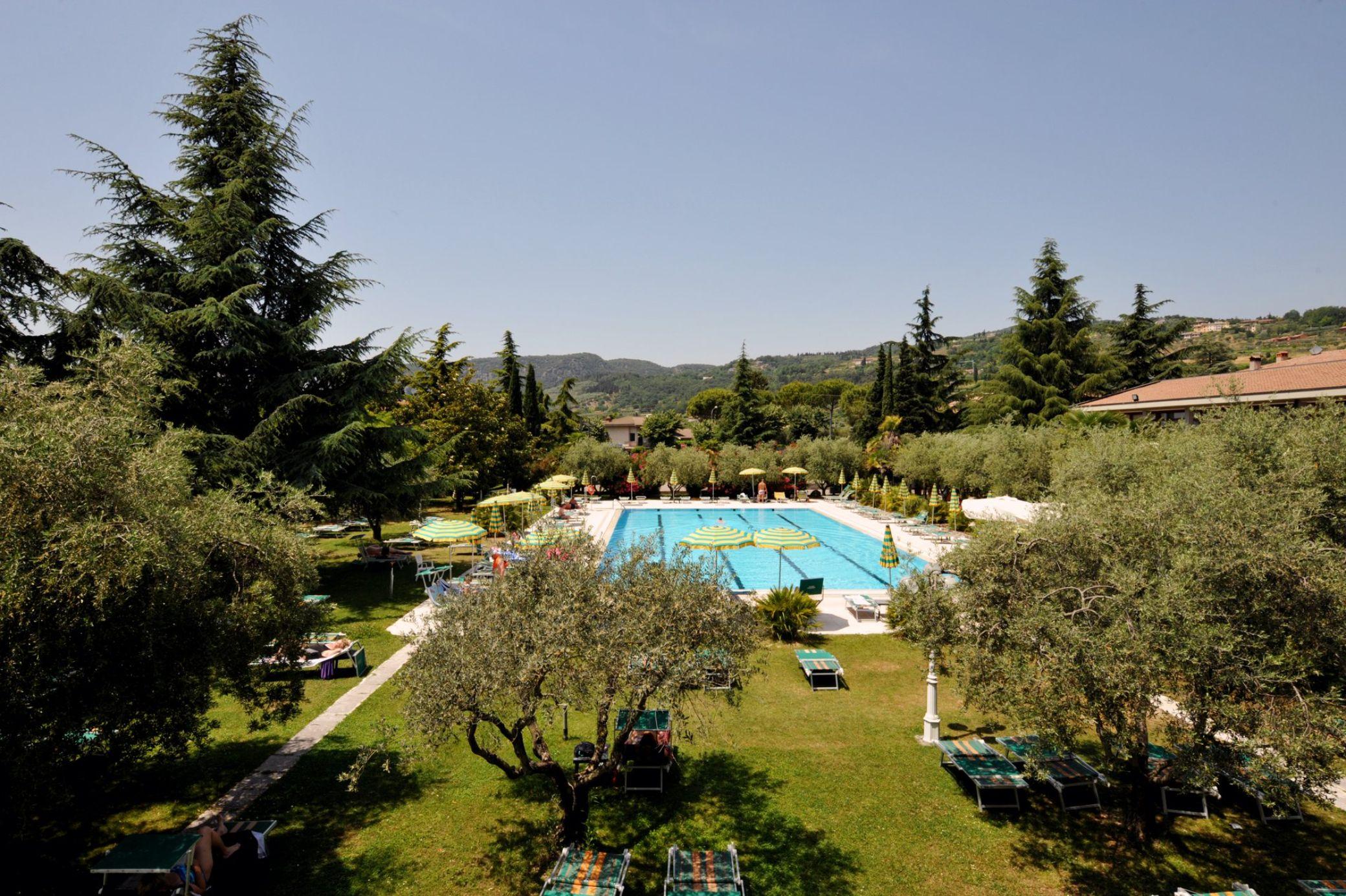 Park Hotel Oasi Garda  Exterior photo